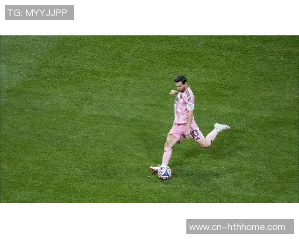 克洛泽表达对梅西的崇拜希望他打破世界杯进球纪录